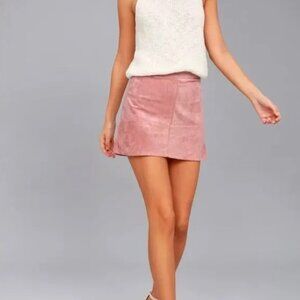 NEW lulus shenandoah mauve suede mini skirt 🤍 s